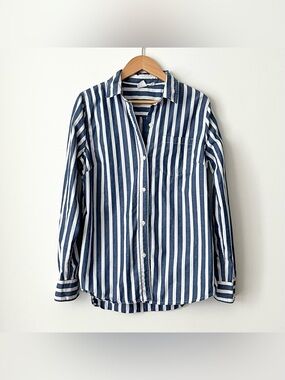 Gap Women's Blue White Cabana Stripe Button-Up Shirt Blouse XS Beachy Preppy